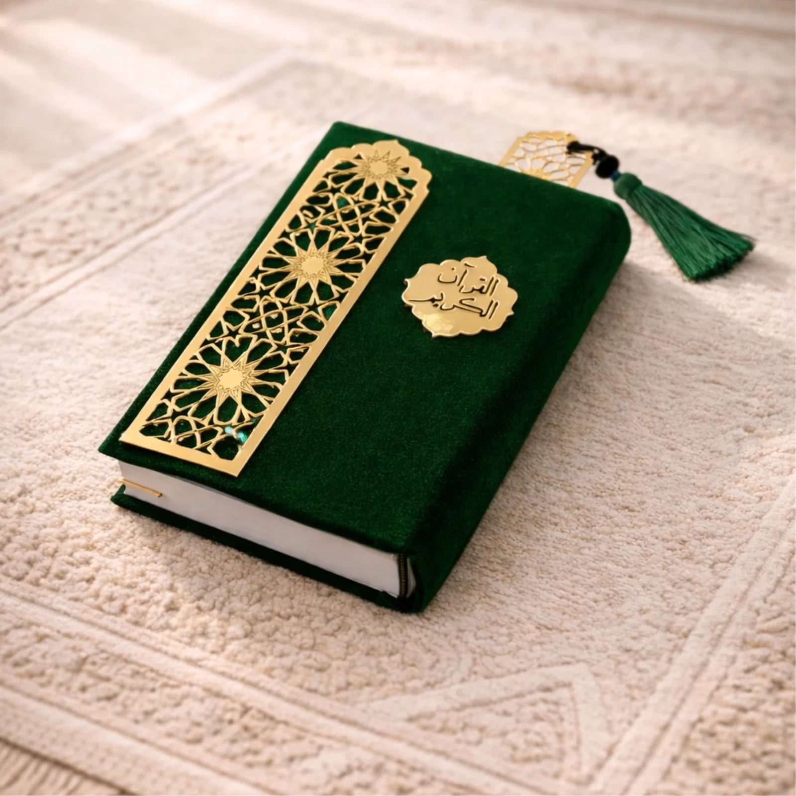 Coffret cadeau Coran islamique avec couverture en velours, marque-page ambré et chechia traditionnelle